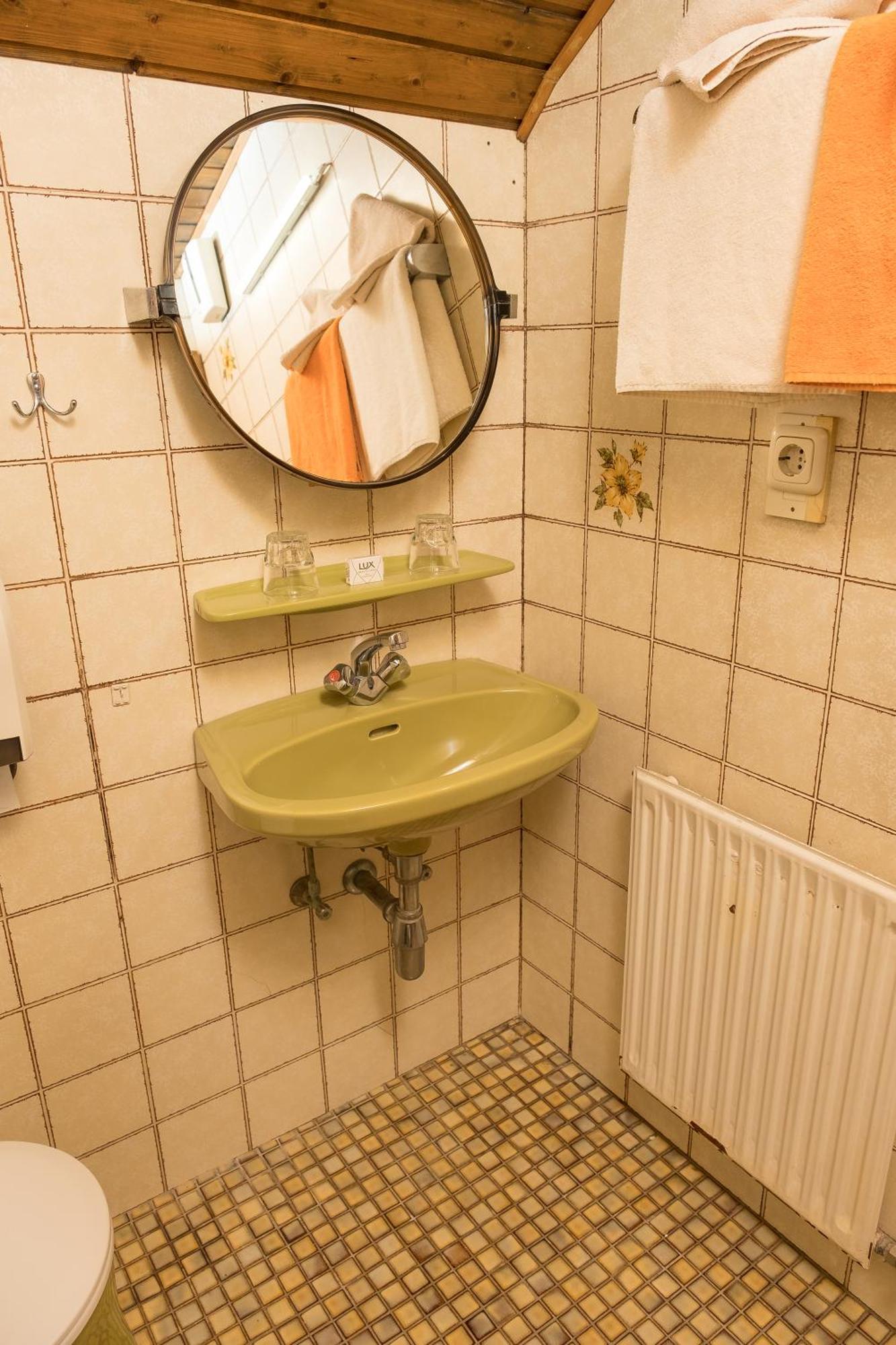 Bed and Breakfast Rosslwirt-Rast Strass im Attergau Esterno foto