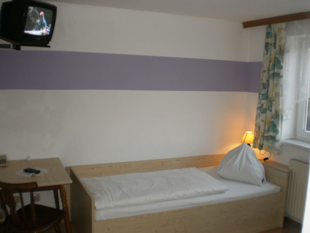 Bed and Breakfast Rosslwirt-Rast Strass im Attergau Esterno foto